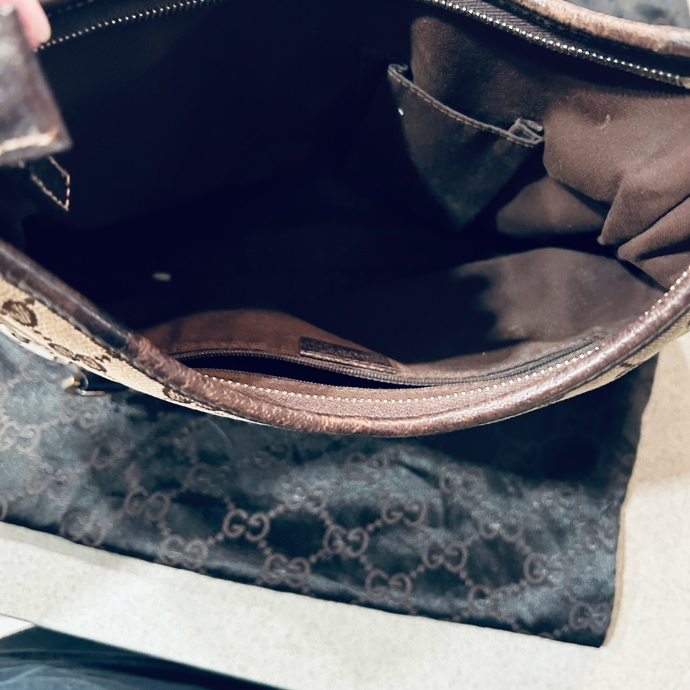 Genuine Gucci Bag with storage bag. 12 x 9 1/2 x 9. - Picture 8 of 12